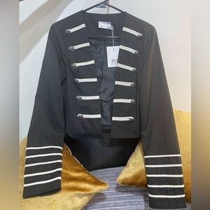 NWT - CASUAL CUTE jacket & blazer with a twist 🐯